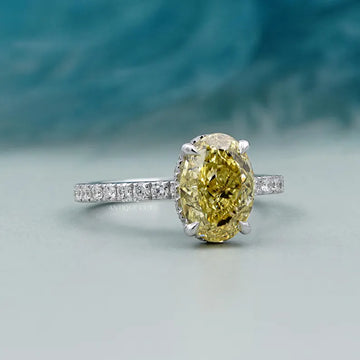 Antique style ring